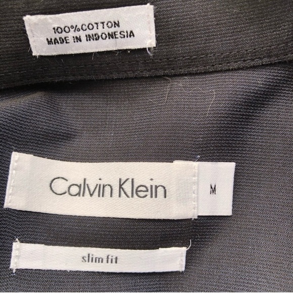 Calvin Klein Button Down Shirt Navy Blue Size Medium EUC Business Casual - Picture 2 of 3